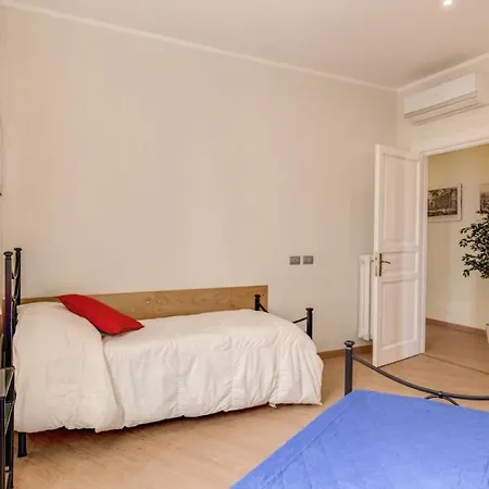 Lovely 4-Bedroom Apartment 30M Sangiovanni Metro Rome Exterior photo