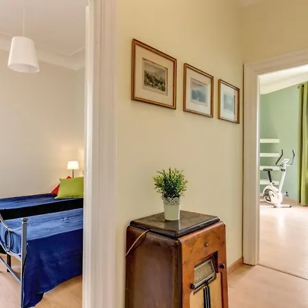 Lovely 4-Bedroom Apartment 30M Sangiovanni Metro Rome Exterior photo